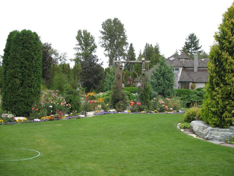 Prečo je umelý trávnik ideálny pre moderné záhrady