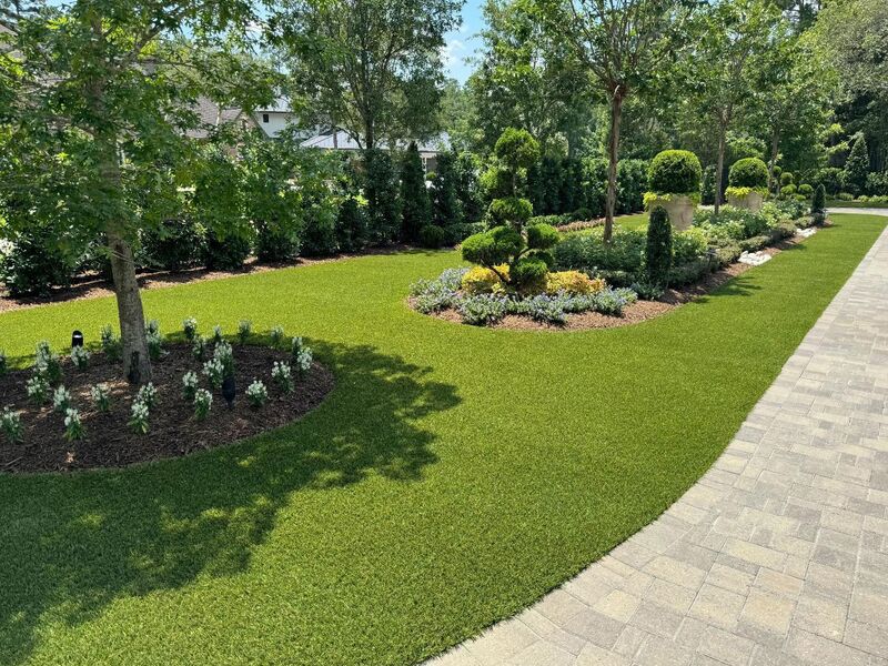 Údržba umelého trávnika – tipy pre dlhú životnosť